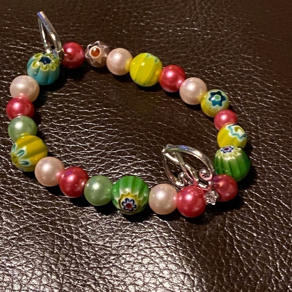 🌸8 inch SUMMER SIZZLIN HAND CRAFTED BRACELET🌸